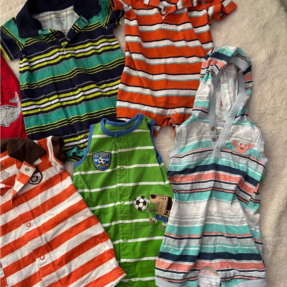 8 Assorted Baby Rompers Set - Picture 3 of 8